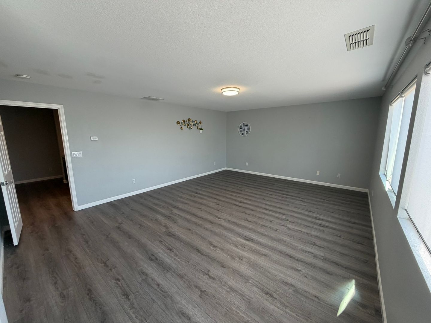 5418 Halas Ct  - Elk Grove - California - 4 bed, 3 bath rental property
