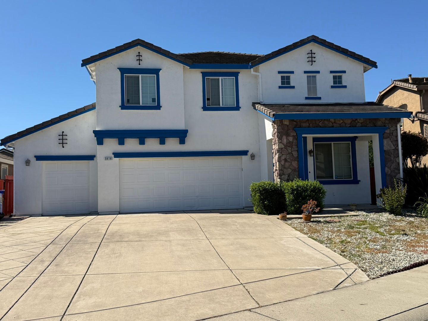 5418 Halas Ct  - Elk Grove - California - 4 bed, 3 bath rental property