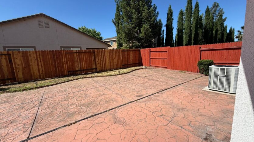 5418 Halas Ct  - Elk Grove - California - 4 bed, 3 bath rental property