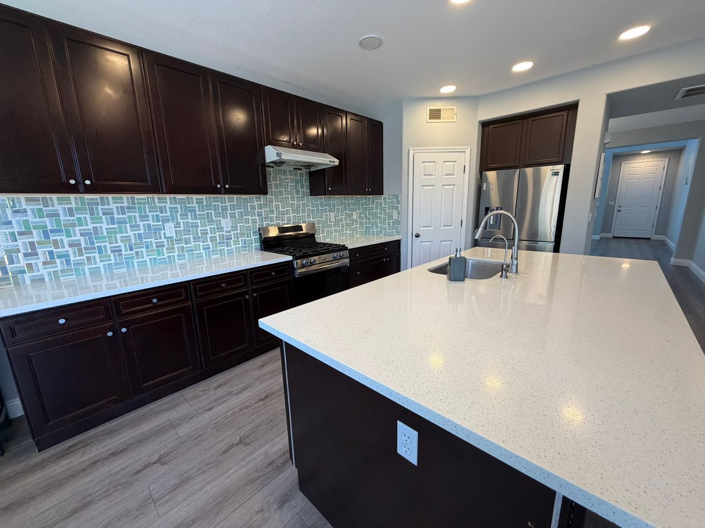 5418 Halas Ct  - Elk Grove - California - 4 bed, 3 bath rental property