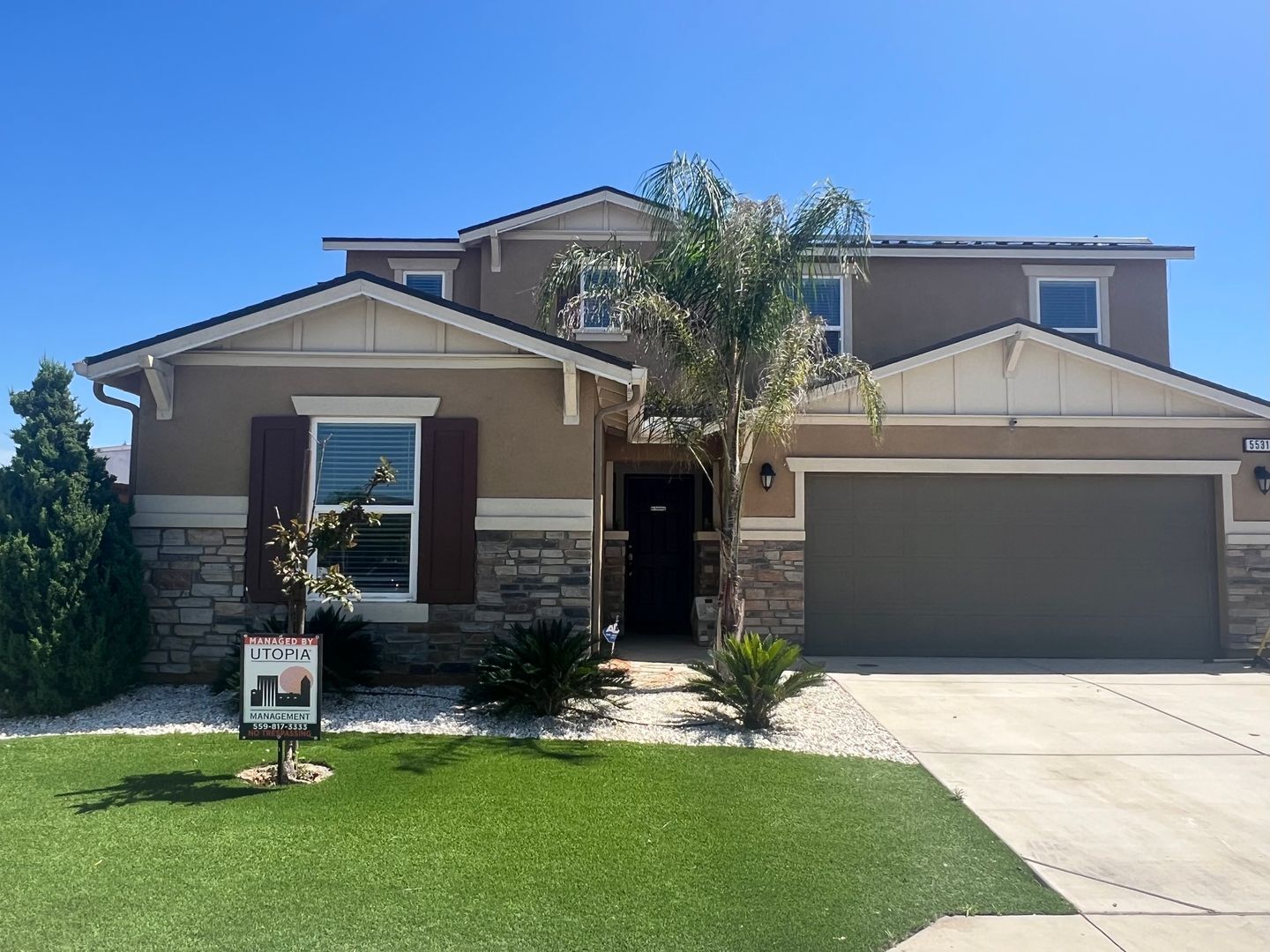 5531 W Flint Way - Fresno - California - 5 bed, 3.5 bath rental property