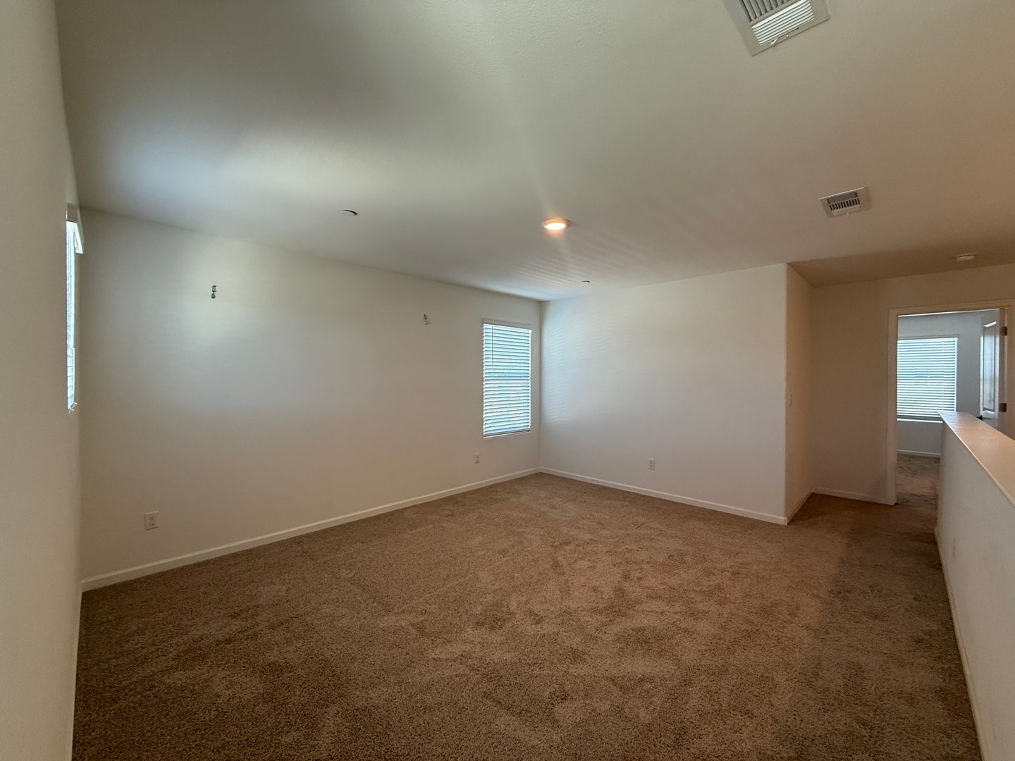 5531 W Flint Way - Fresno - California - 5 bed, 3.5 bath rental property