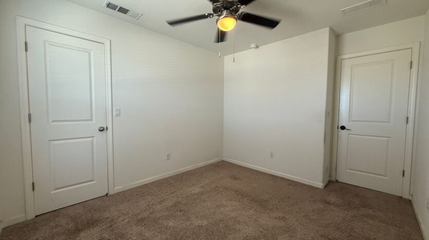 5531 W Flint Way - Fresno - California - 5 bed, 3.5 bath rental property