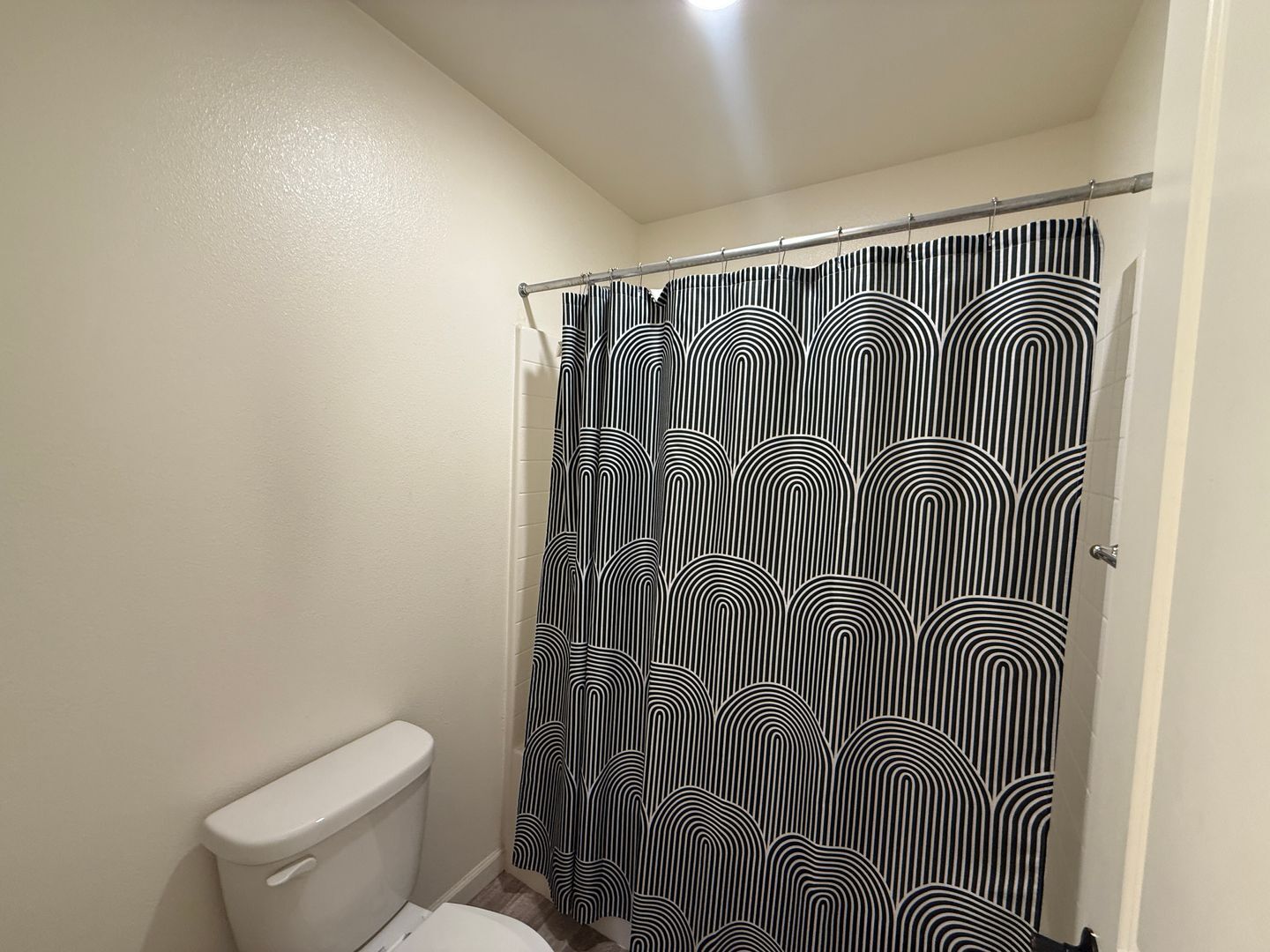 5531 W Flint Way - Fresno - California - 5 bed, 3.5 bath rental property