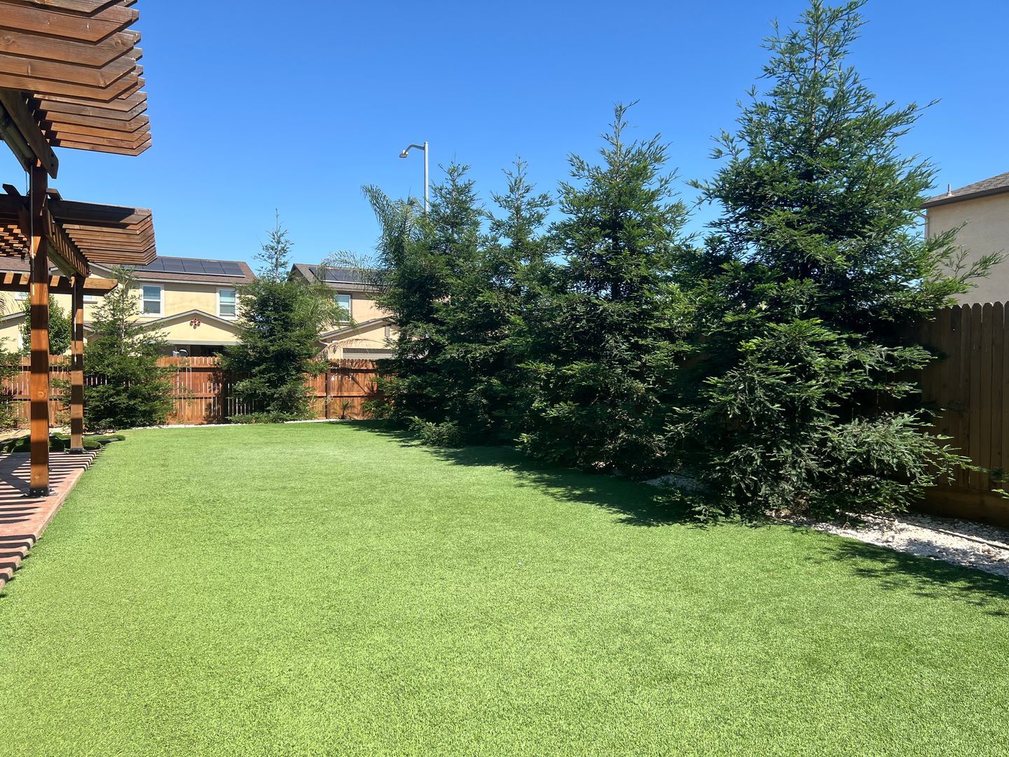 5531 W Flint Way - Fresno - California - 5 bed, 3.5 bath rental property