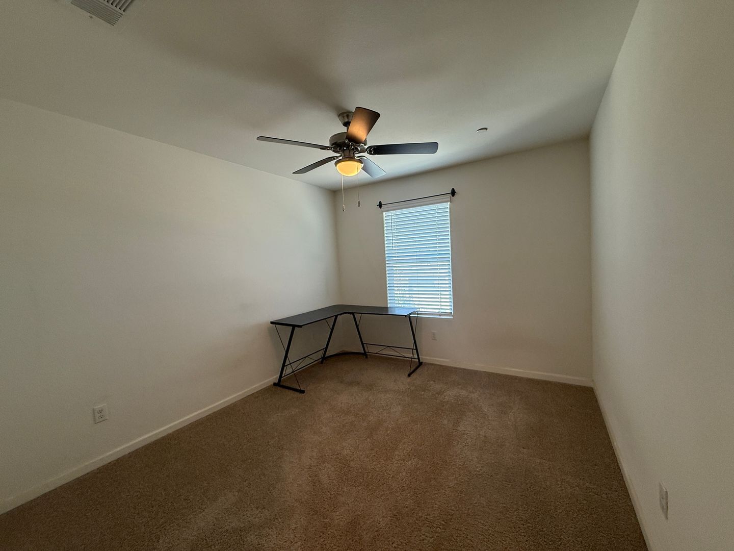 5531 W Flint Way - Fresno - California - 5 bed, 3.5 bath rental property