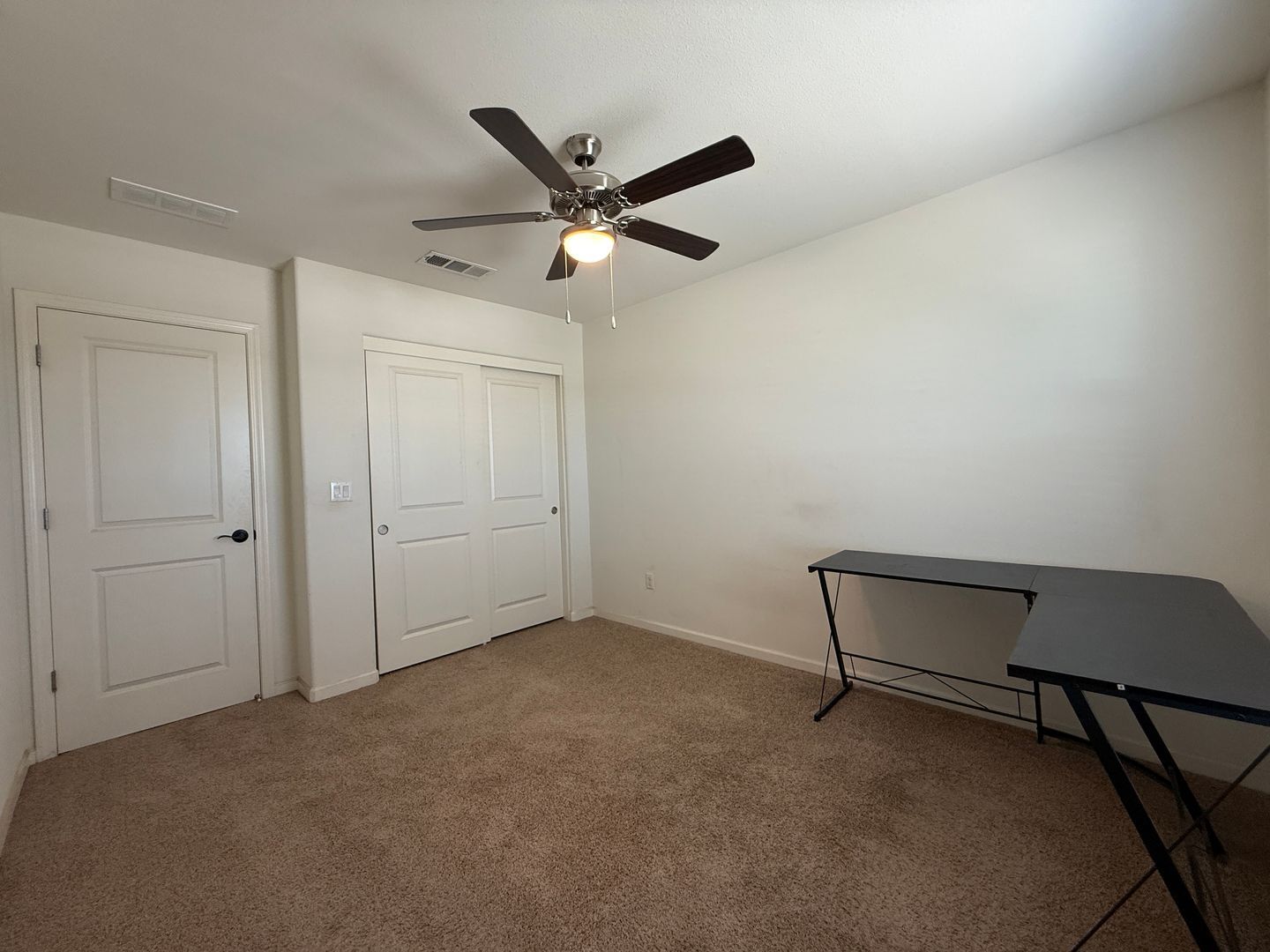 5531 W Flint Way - Fresno - California - 5 bed, 3.5 bath rental property