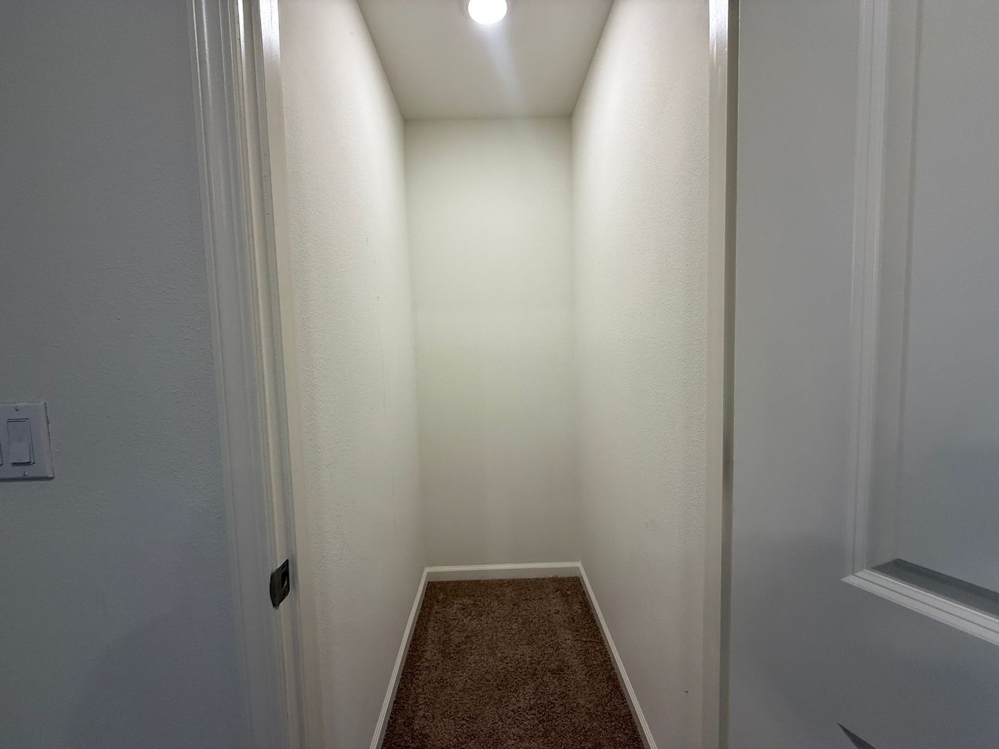 5531 W Flint Way - Fresno - California - 5 bed, 3.5 bath rental property