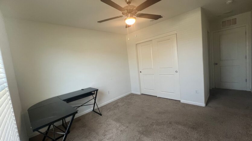 5531 W Flint Way - Fresno - California - 5 bed, 3.5 bath rental property