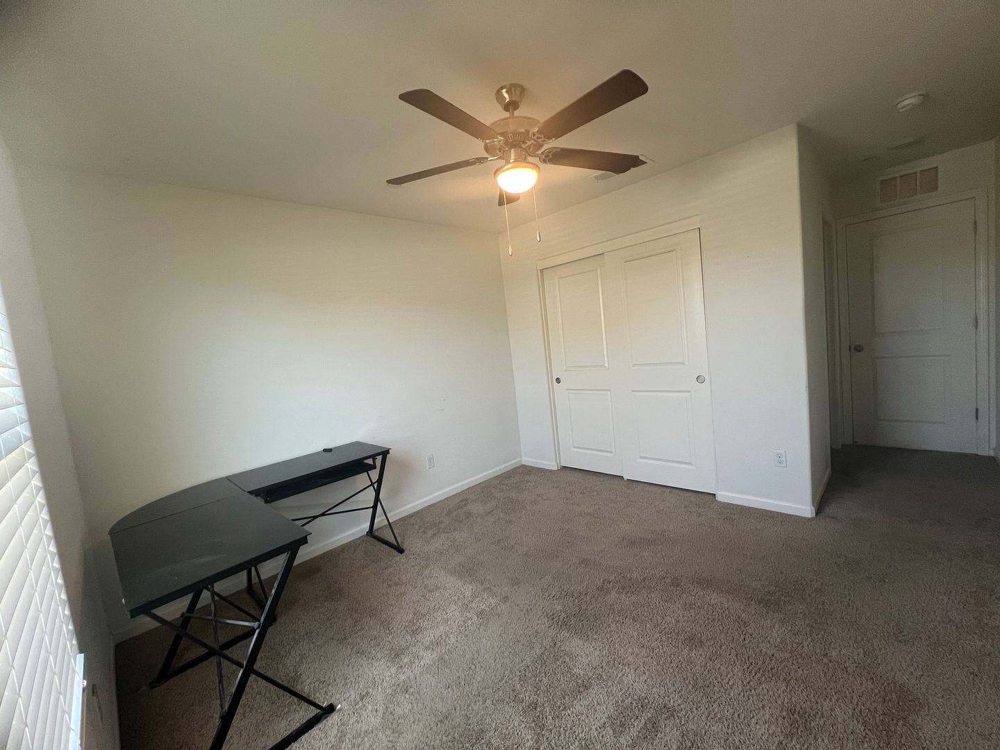 5531 W Flint Way - Fresno - California - 5 bed, 3.5 bath rental property