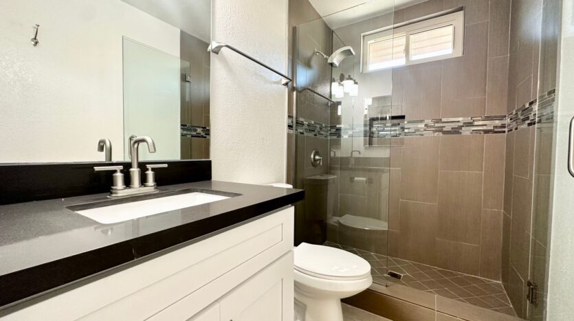 561 Desert View Dr APT 1 - Palm Springs - California - 1 bed, 1 bath rental property
