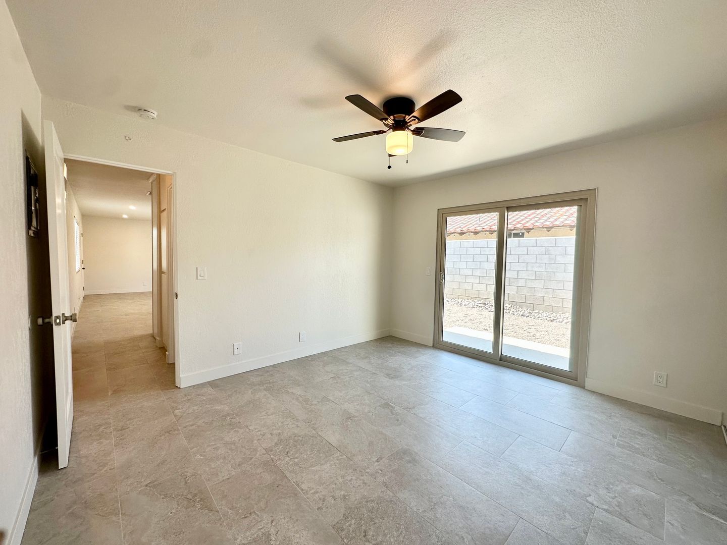 561 Desert View Dr APT 1 - Palm Springs - California - 1 bed, 1 bath rental property