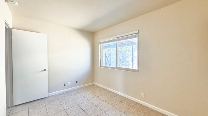 561 Desert View Drive - Unit 03 - Palm Springs - California - 2 bed, 1 bath rental property