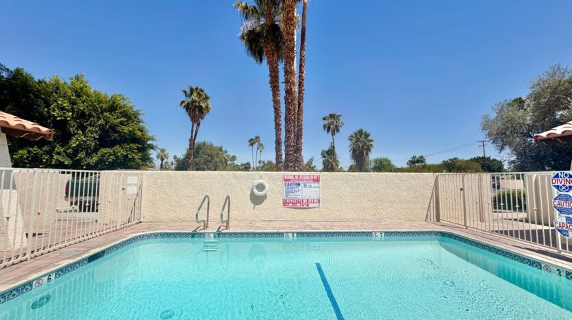 561 Desert View Drive - Unit 03 - Palm Springs - California - 2 bed, 1 bath rental property