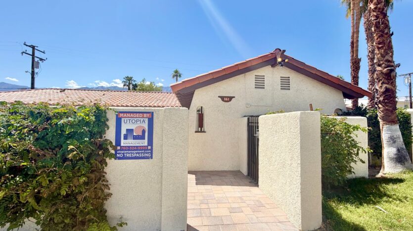 561 Desert View Drive - Unit 03 - Palm Springs - California - 2 bed, 1 bath rental property