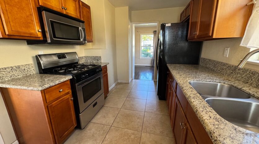 564 E Street - Chula Vista - California - 3 bed, 1 bath rental property