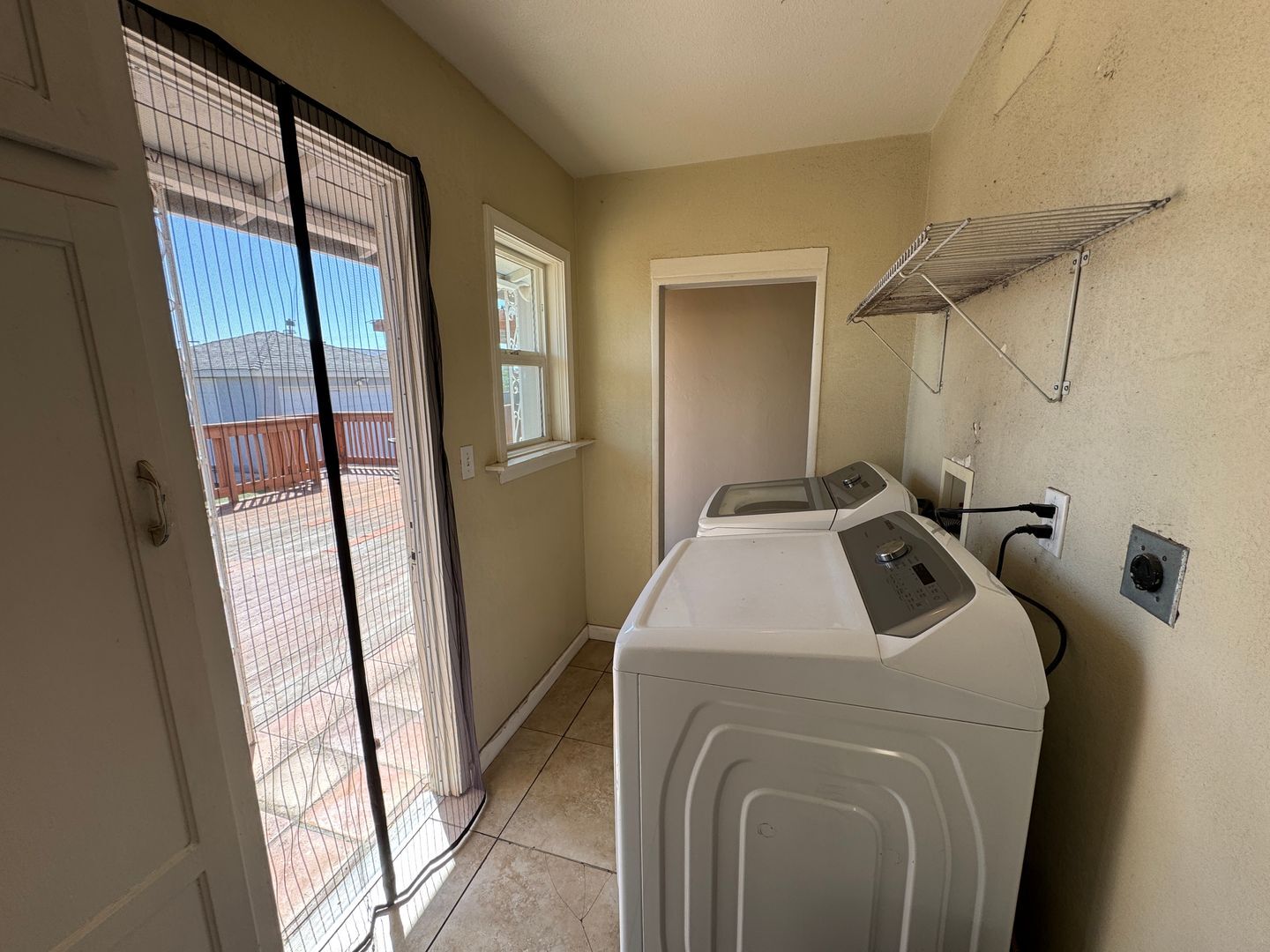 564 E Street - Chula Vista - California - 3 bed, 1 bath rental property
