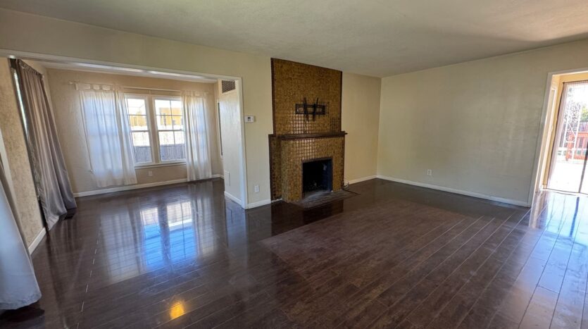 564 E Street - Chula Vista - California - 3 bed, 1 bath rental property
