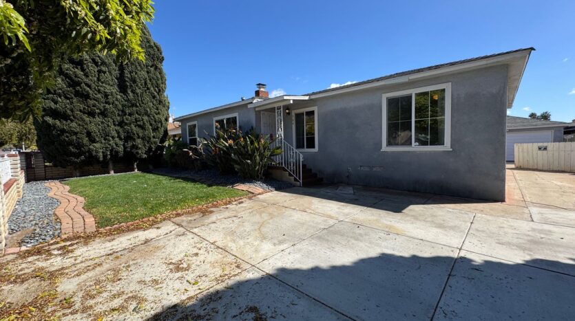 564 E Street - Chula Vista - California - 3 bed, 1 bath rental property
