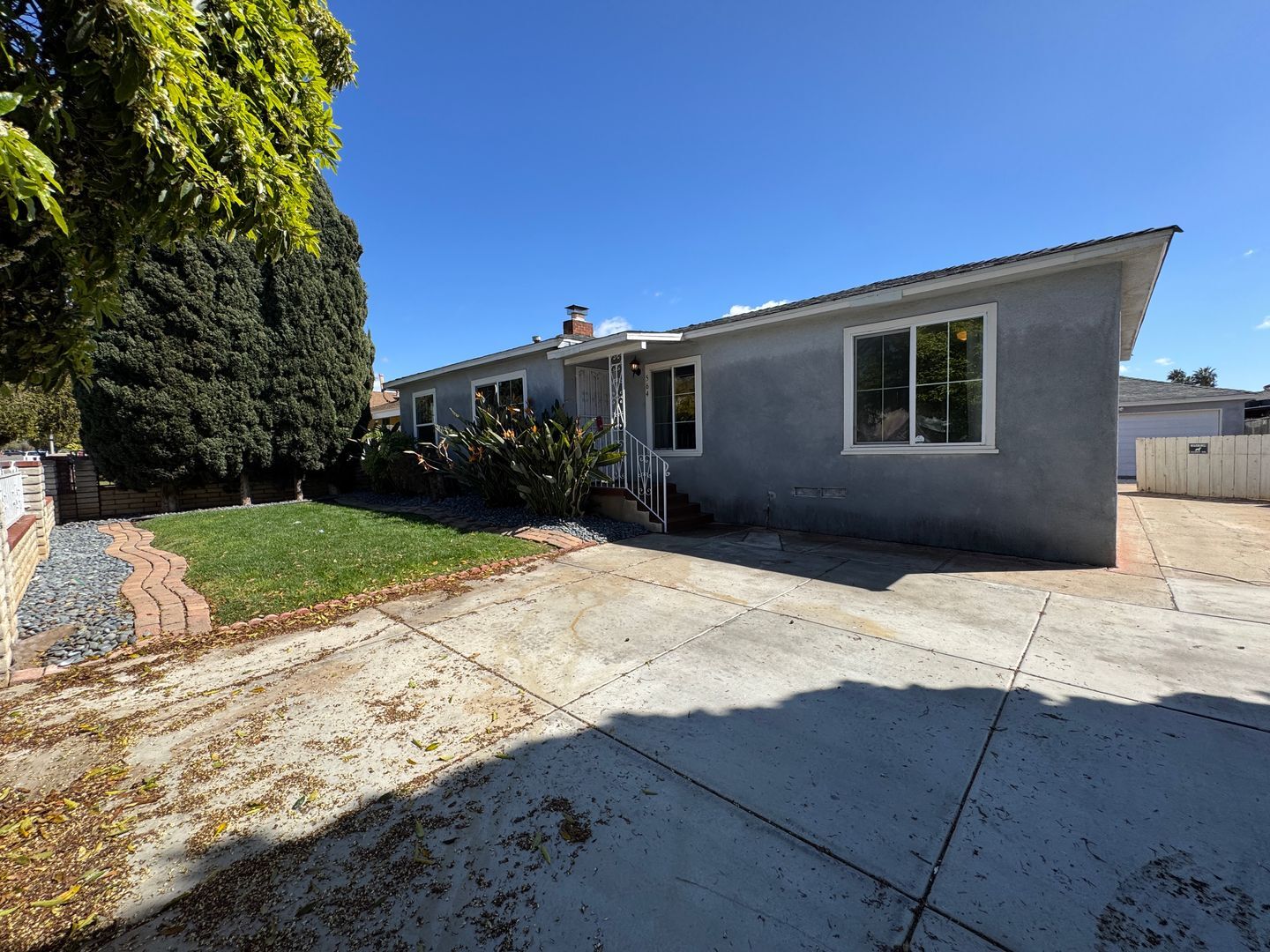 564 E Street - Chula Vista - California - 3 bed, 1 bath rental property
