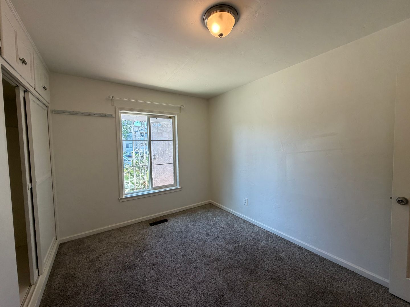 564 E Street - Chula Vista - California - 3 bed, 1 bath rental property