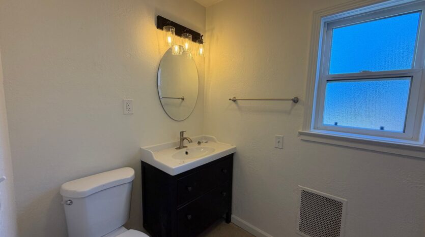 564 E Street - Chula Vista - California - 3 bed, 1 bath rental property