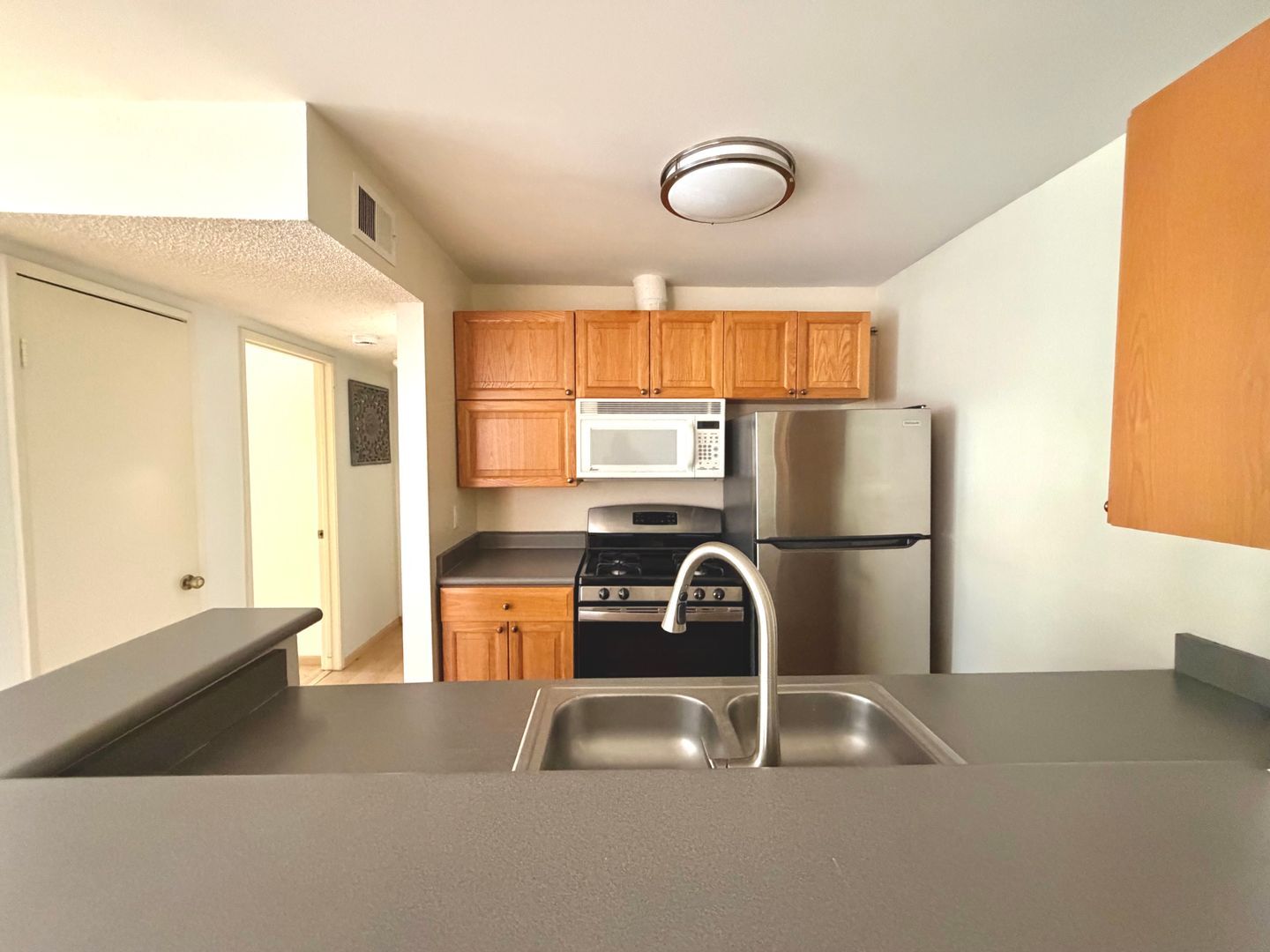 5700 Etiwanda 248 - Los Angeles - California - 2 bed, 1 bath rental property