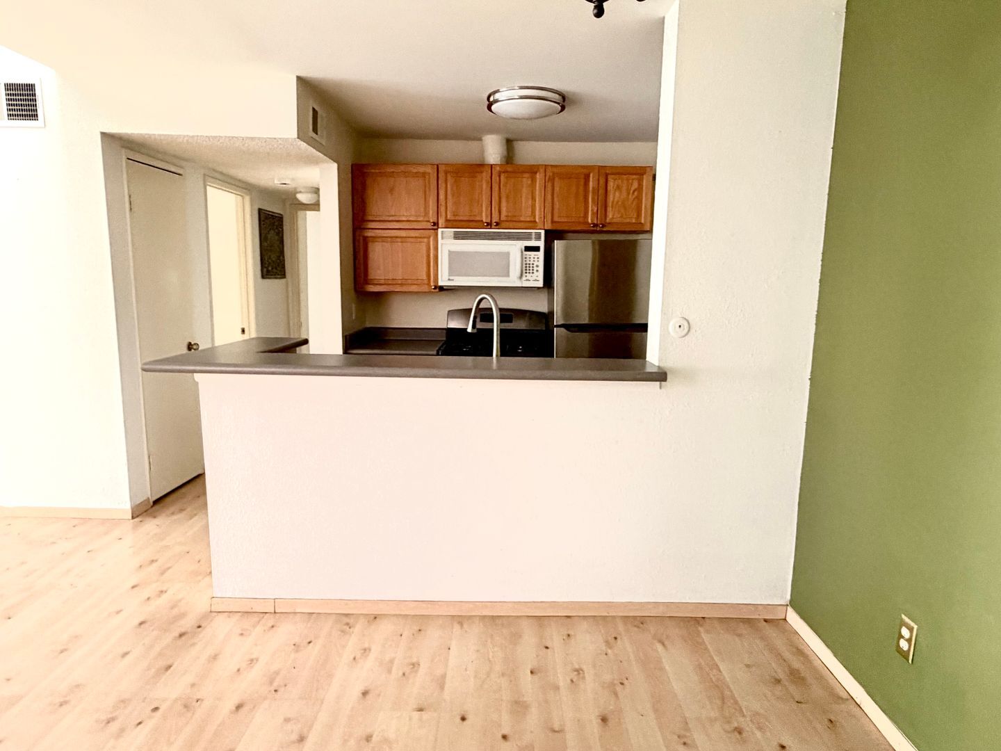 5700 Etiwanda 248 - Los Angeles - California - 2 bed, 1 bath rental property