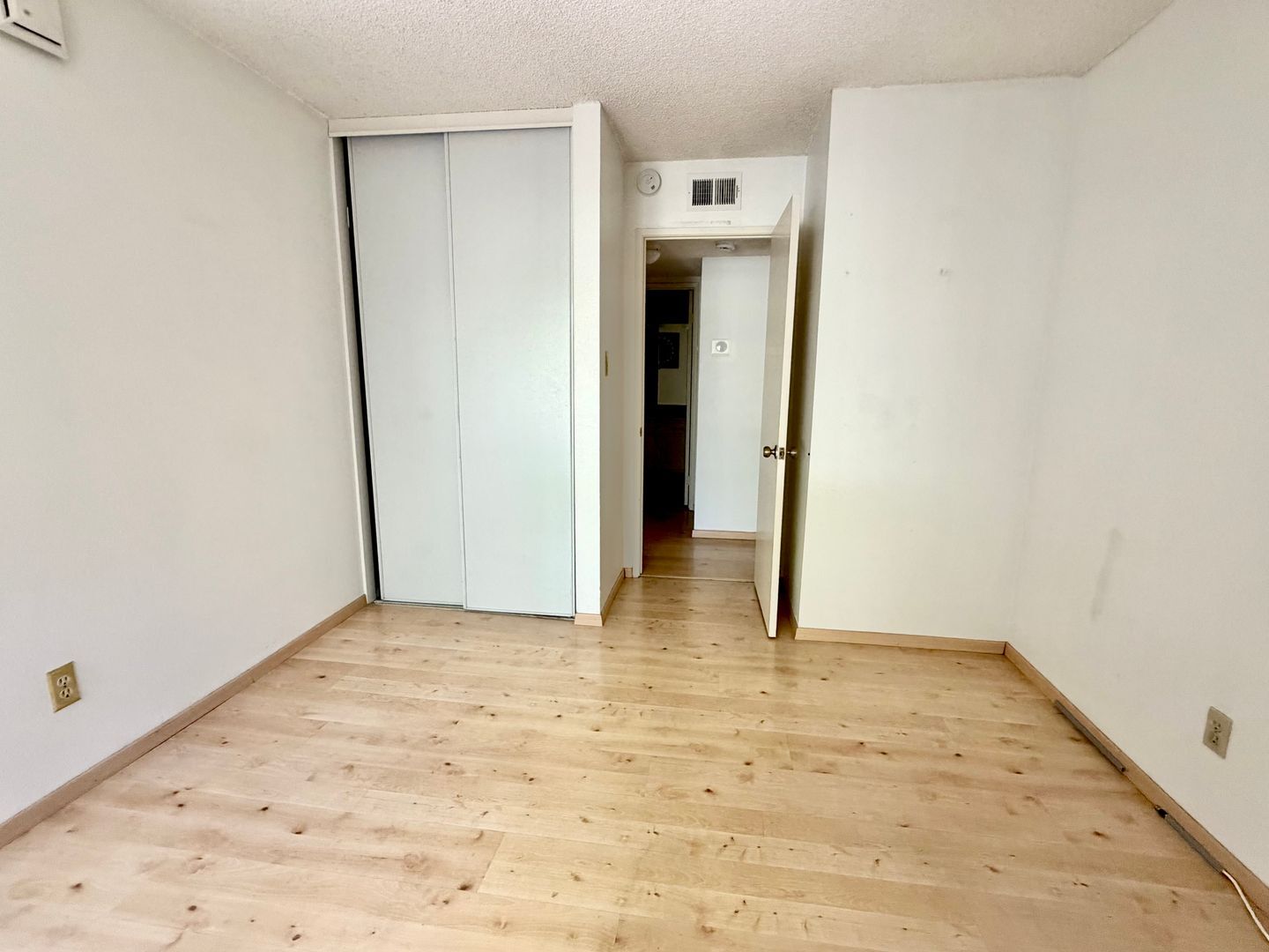 5700 Etiwanda 248 - Los Angeles - California - 2 bed, 1 bath rental property
