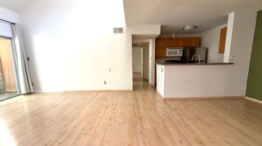 5700 Etiwanda 248 - Los Angeles - California - 2 bed, 1 bath rental property