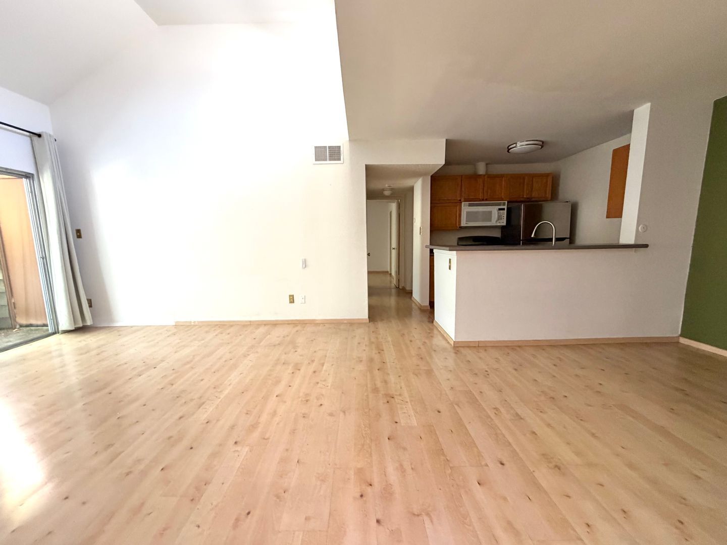 5700 Etiwanda 248 - Los Angeles - California - 2 bed, 1 bath rental property