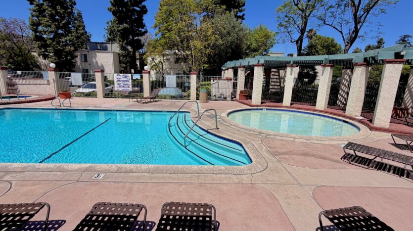 5700 Etiwanda 248 - Los Angeles - California - 2 bed, 1 bath rental property