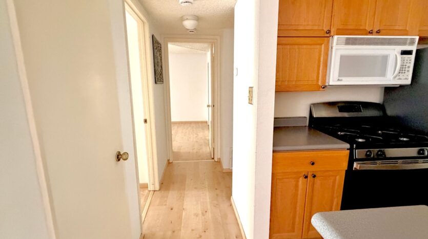 5700 Etiwanda 248 - Los Angeles - California - 2 bed, 1 bath rental property