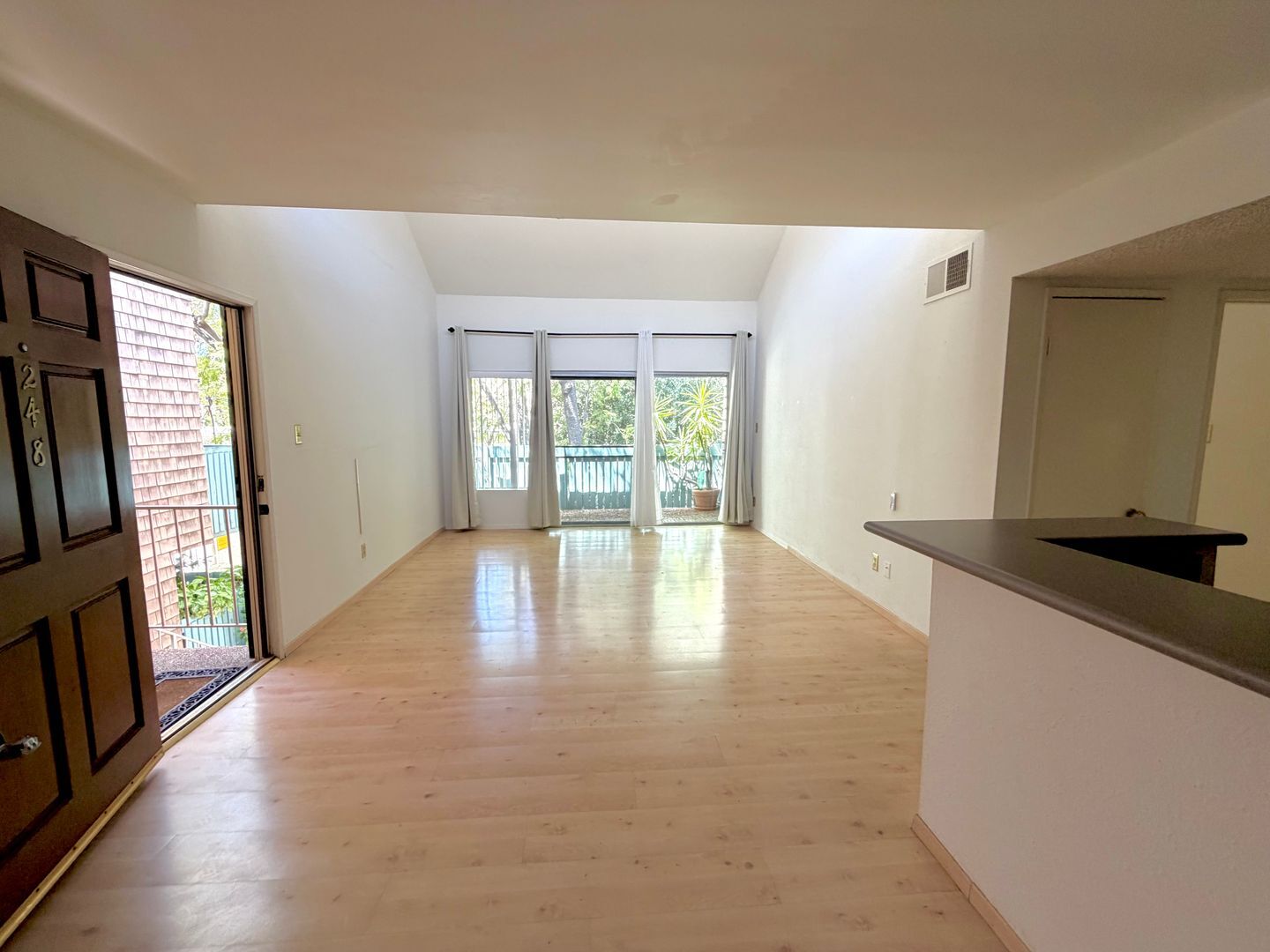 5700 Etiwanda 248 - Los Angeles - California - 2 bed, 1 bath rental property