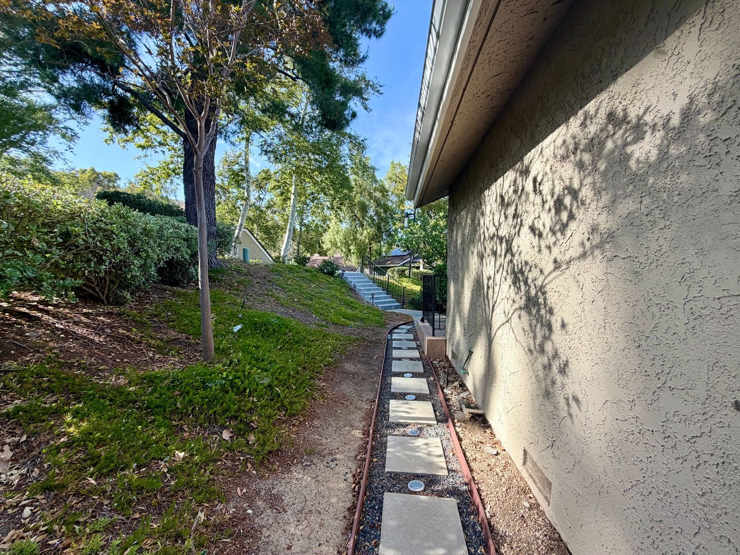 5708 Camelia Ln - Oak Park - California - 4 bed, 3 bath rental property