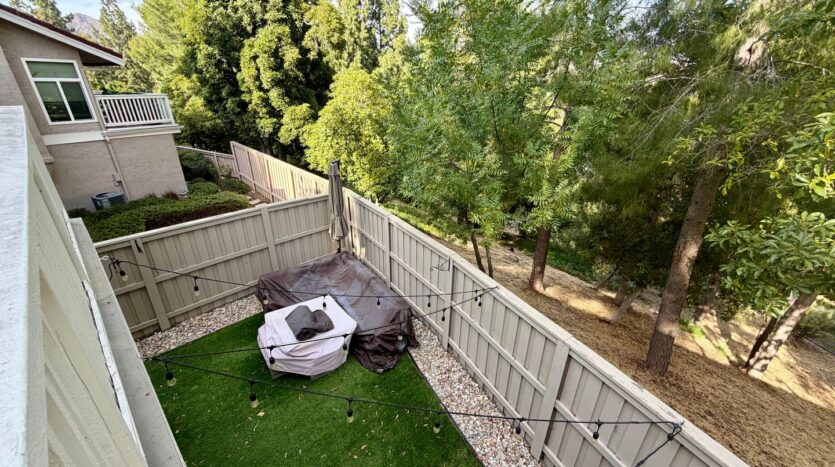 5708 Camelia Ln - Oak Park - California - 4 bed, 3 bath rental property
