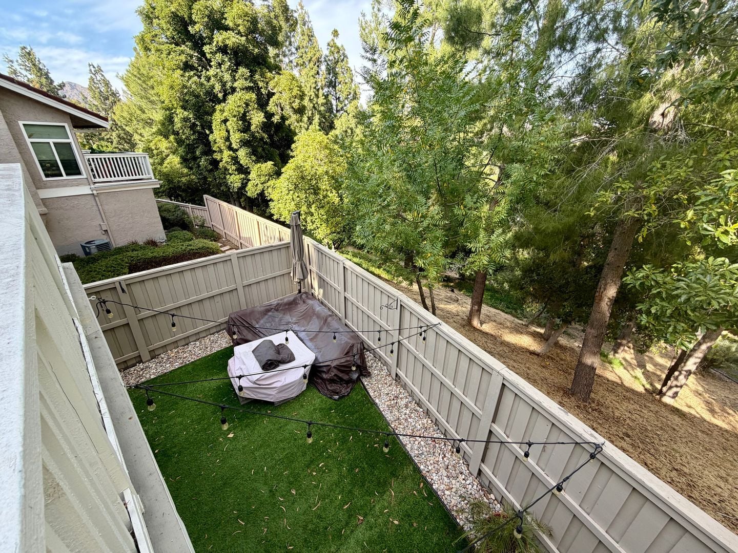 5708 Camelia Ln - Oak Park - California - 4 bed, 3 bath rental property