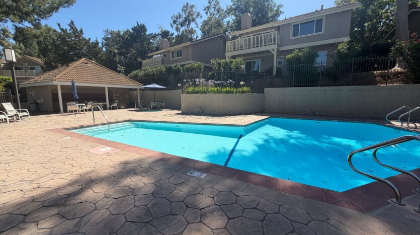 5708 Camelia Ln - Oak Park - California - 4 bed, 3 bath rental property