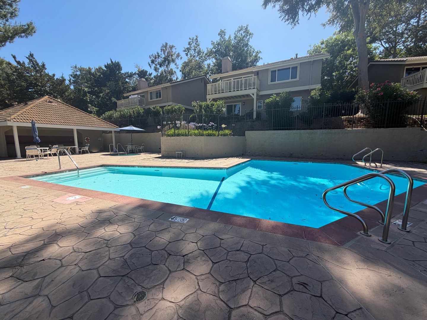 5708 Camelia Ln - Oak Park - California - 4 bed, 3 bath rental property
