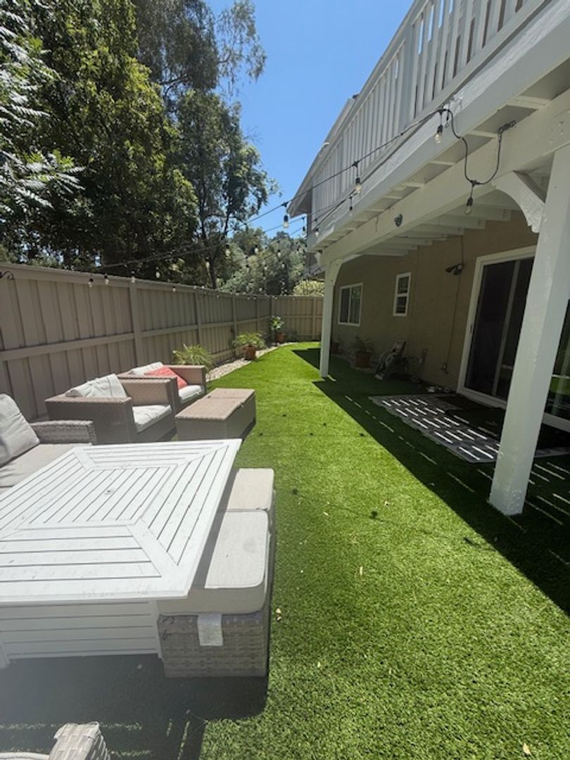 5708 Camelia Ln - Oak Park - California - 4 bed, 3 bath rental property
