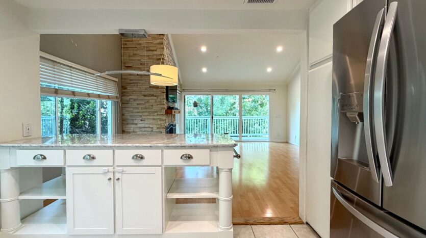 5708 Camelia Ln - Oak Park - California - 4 bed, 3 bath rental property