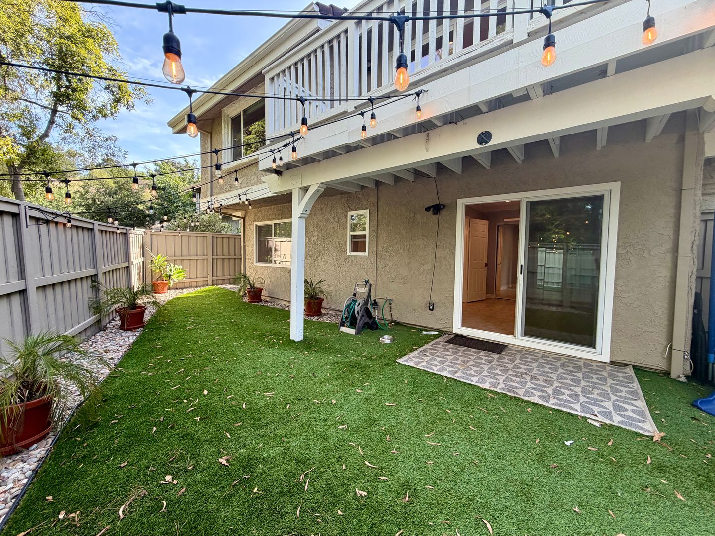 5708 Camelia Ln - Oak Park - California - 4 bed, 3 bath rental property