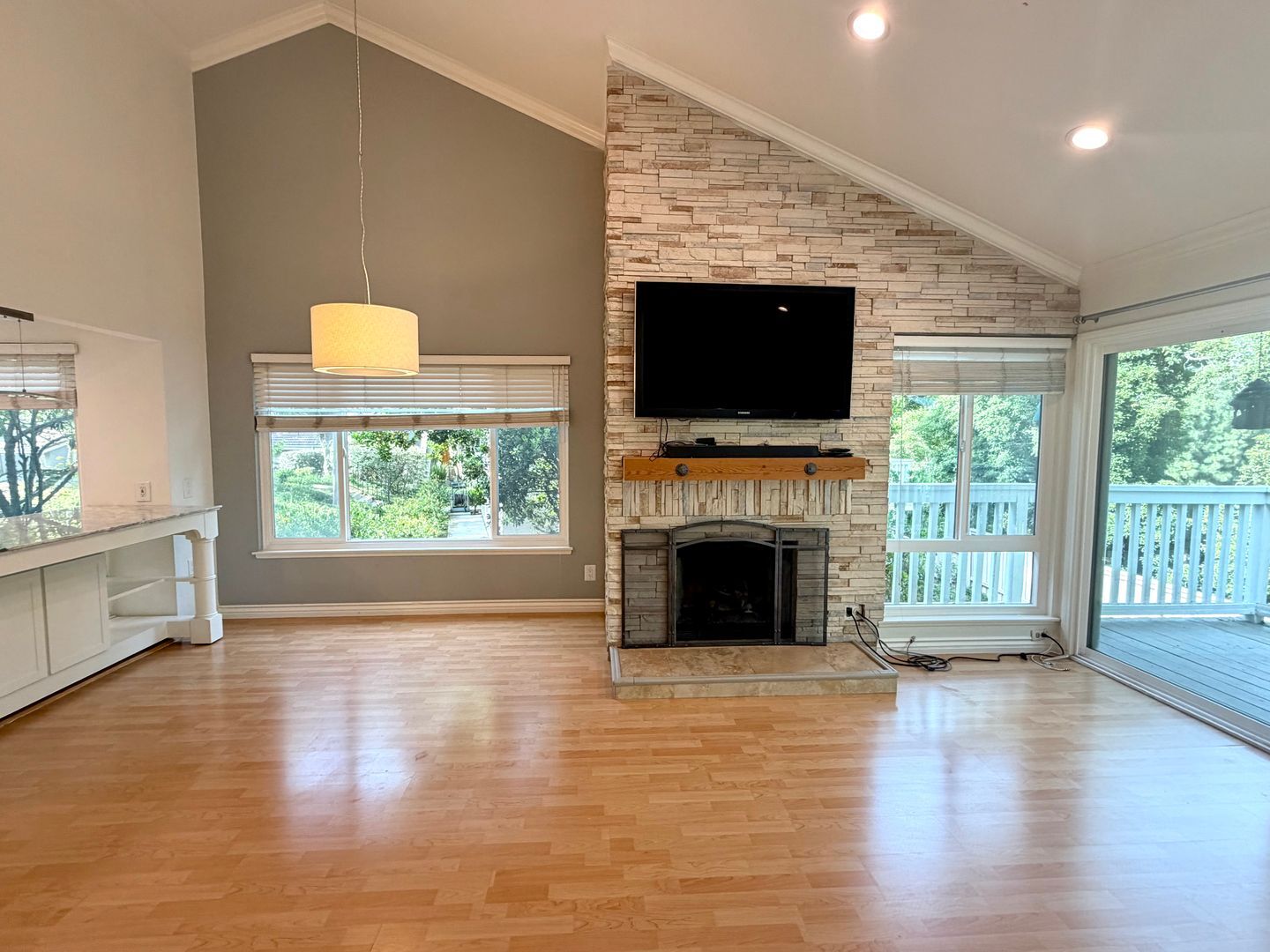5708 Camelia Ln - Oak Park - California - 4 bed, 3 bath rental property