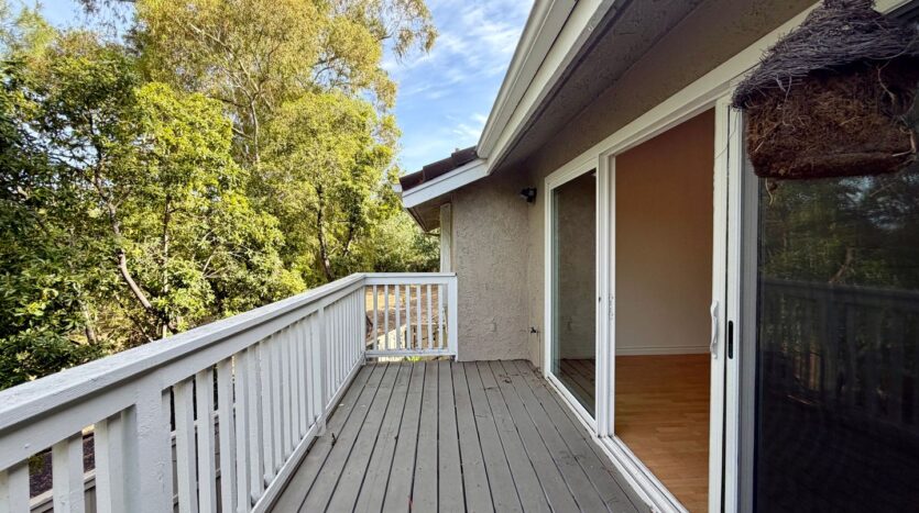 5708 Camelia Ln - Oak Park - California - 4 bed, 3 bath rental property