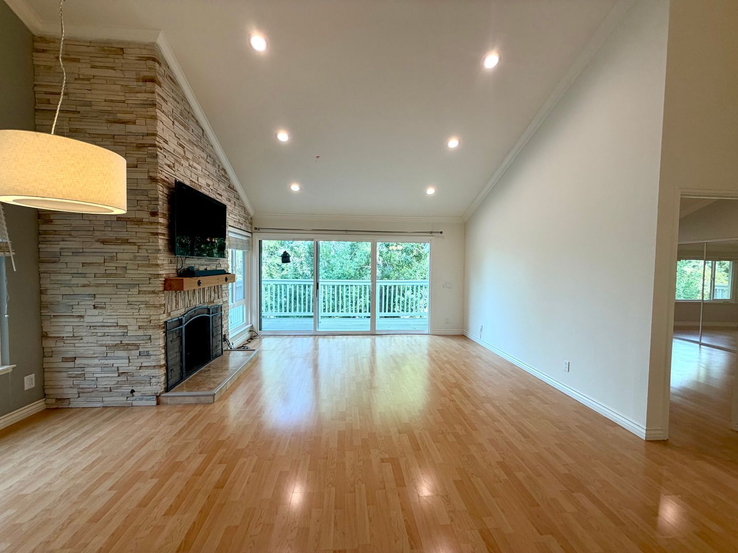5708 Camelia Ln - Oak Park - California - 4 bed, 3 bath rental property