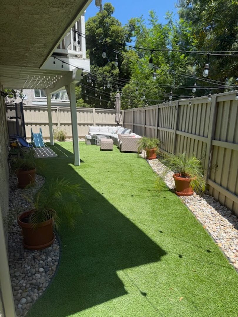 5708 Camelia Ln - Oak Park - California - 4 bed, 3 bath rental property
