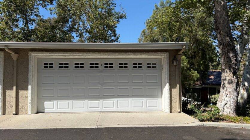 5708 Camelia Ln - Oak Park - California - 4 bed, 3 bath rental property