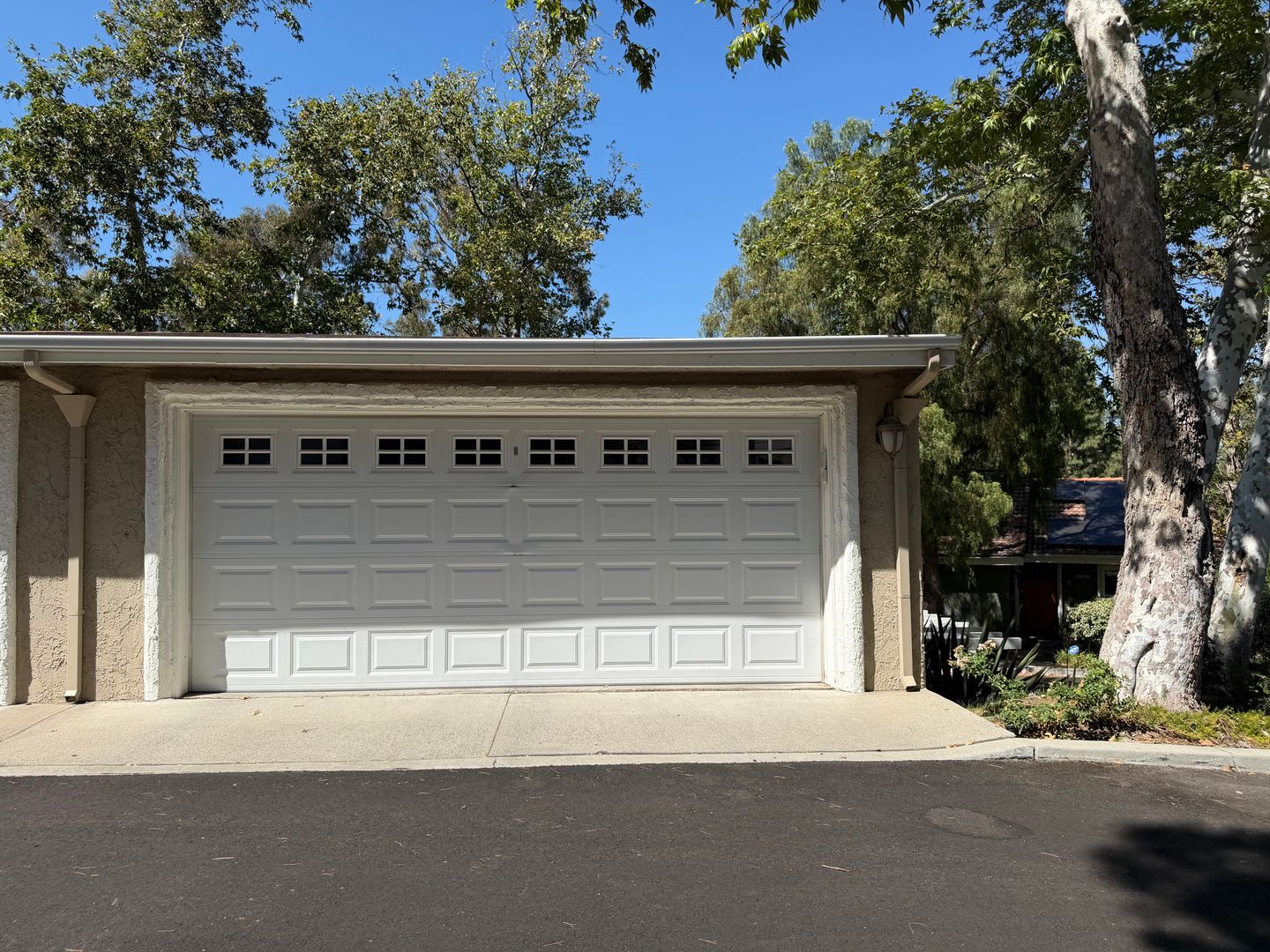 5708 Camelia Ln - Oak Park - California - 4 bed, 3 bath rental property