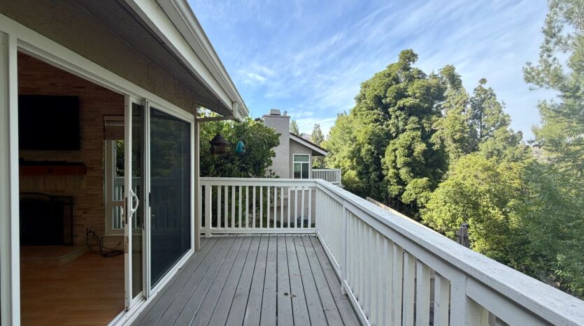 5708 Camelia Ln - Oak Park - California - 4 bed, 3 bath rental property