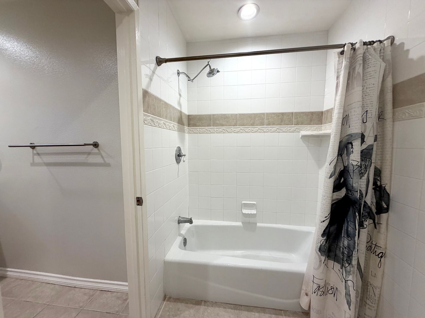 5708 Camelia Ln - Oak Park - California - 4 bed, 3 bath rental property